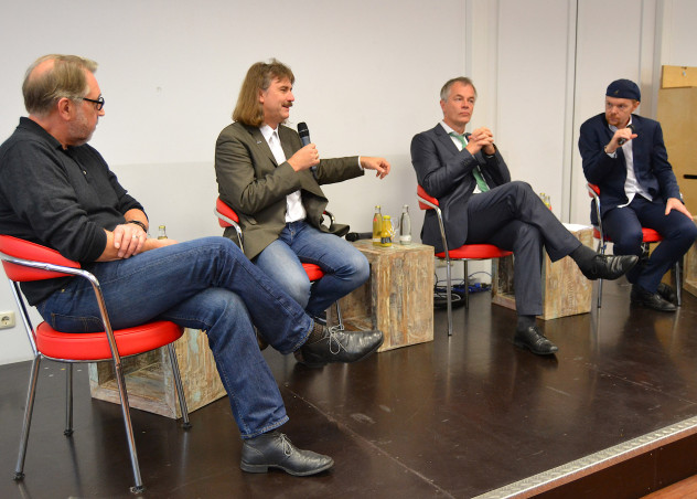 Die Gesprächsrunde mit Hans Hausmann,